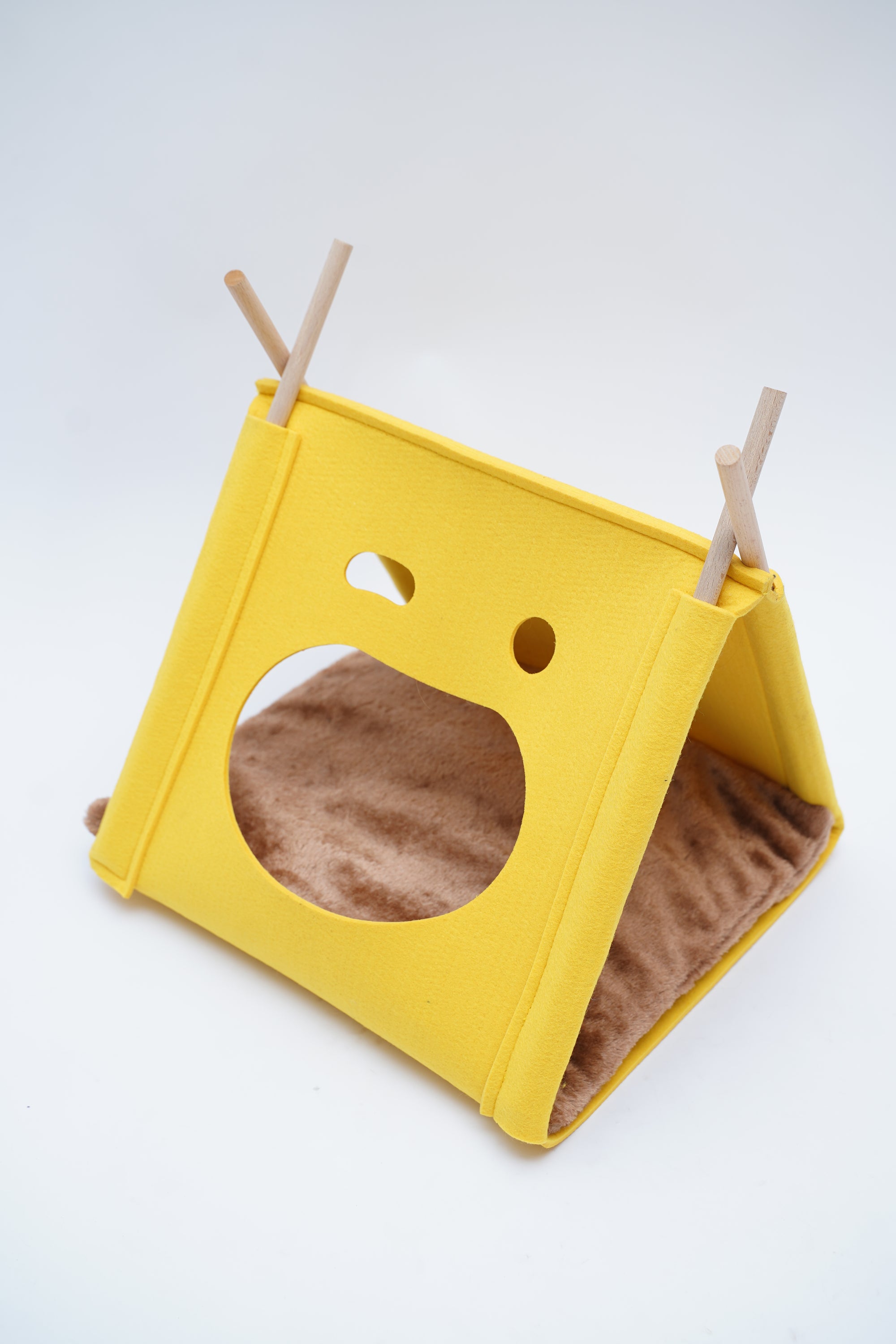 Yellow Smiley Cat Tent House