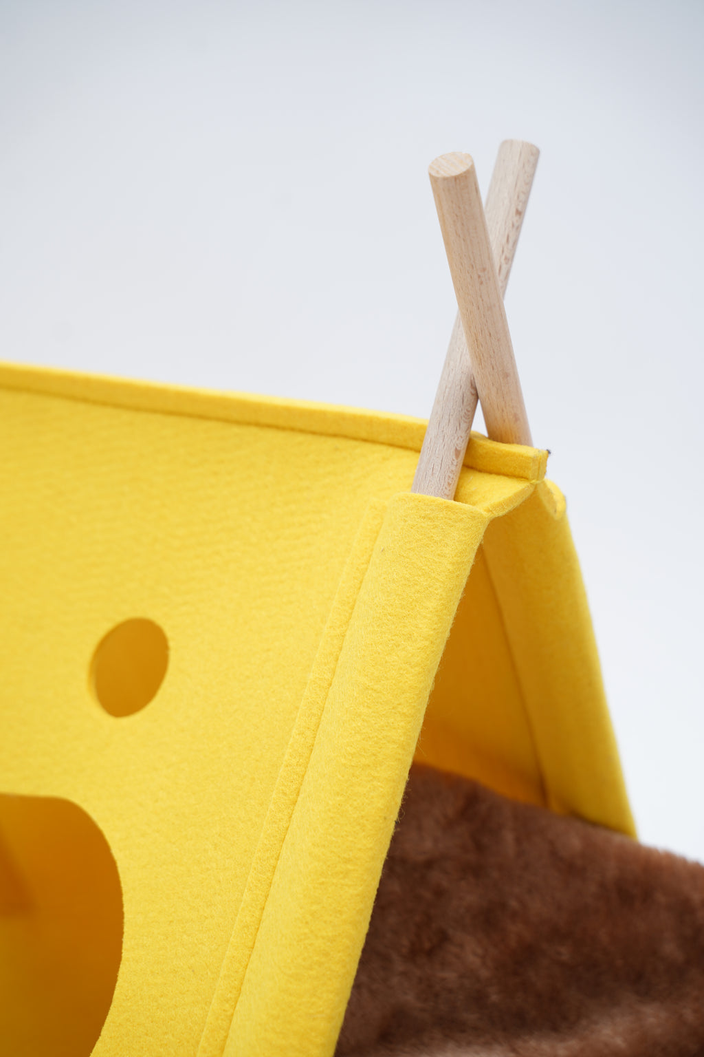 Yellow Smiley Cat Tent House